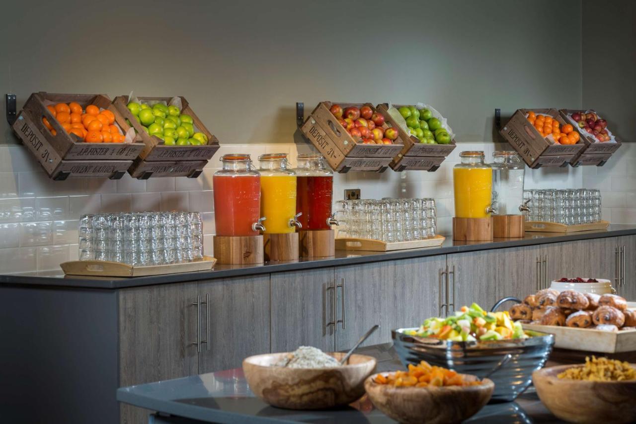 Отель Radisson And Conference Centre London Heathrow 4*